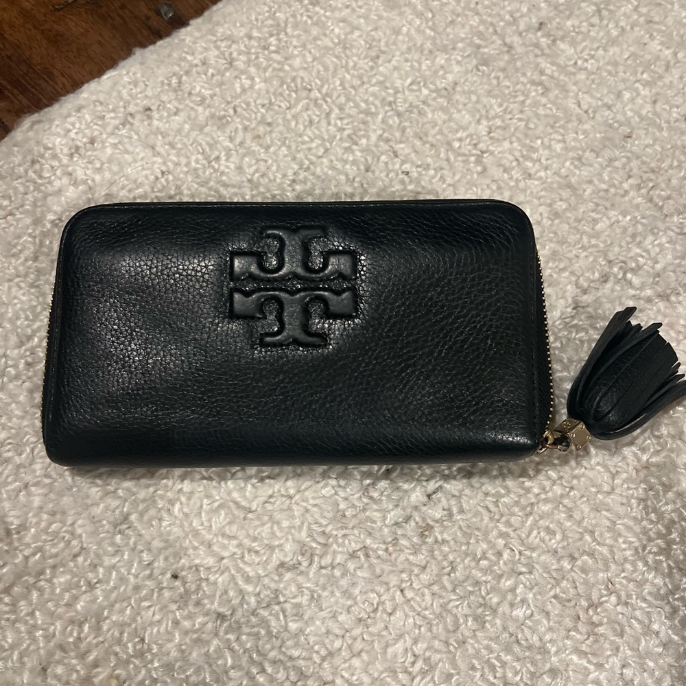 Tory Burch black leather wallet